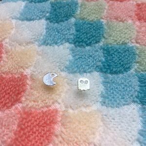 🔴3 for $10 Silver Pacman earrings